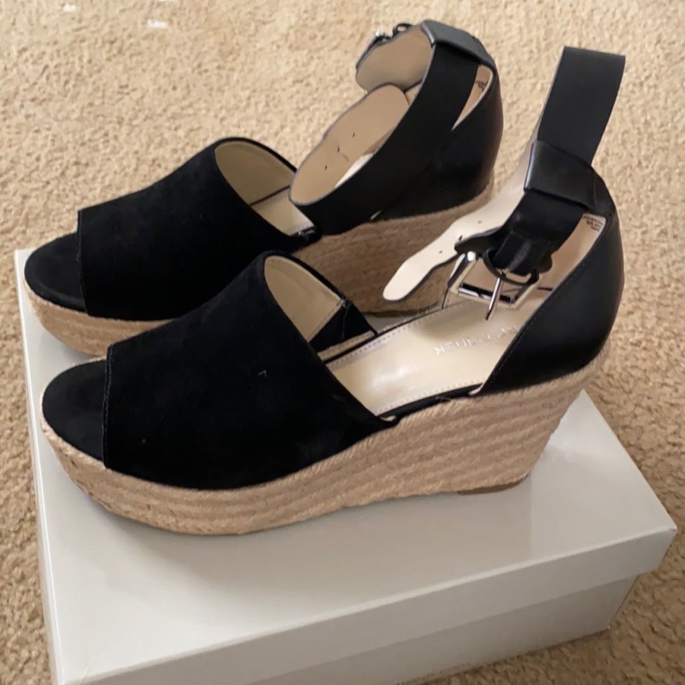 Marc fisher wedges